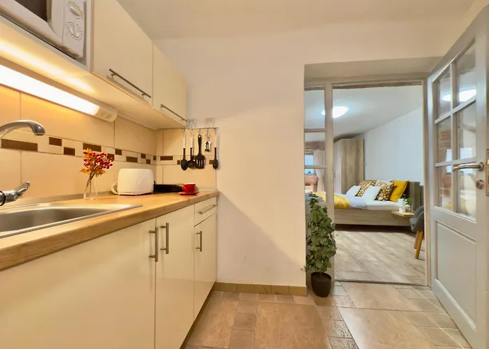 Apartment Hangulat *